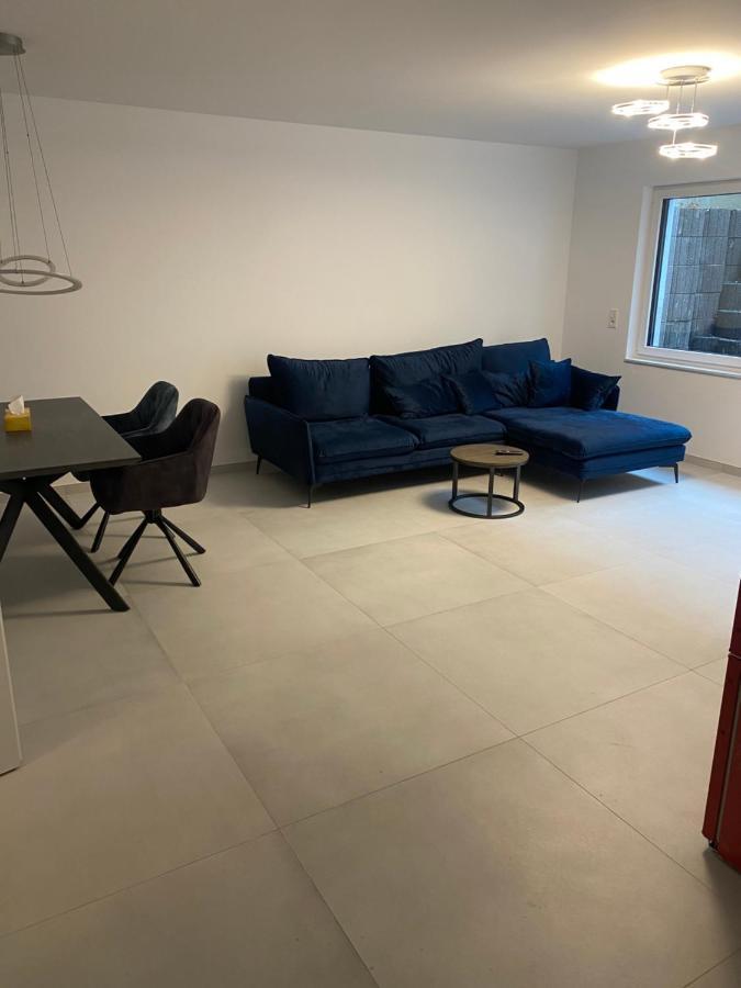 Charmante Ferienwohnung-Neubau- เทานุสชไตน์ ภายนอก รูปภาพ